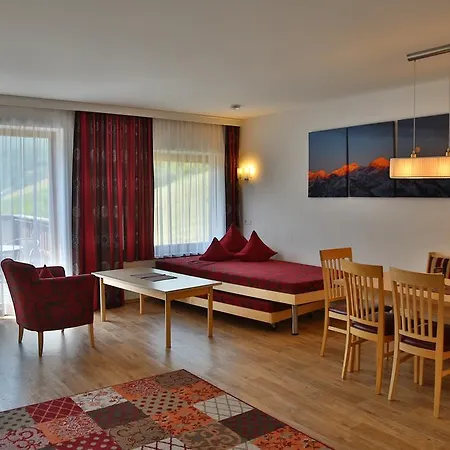 Lunaris Apartmán *